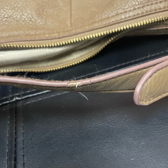 Tory Burch ‘Amanda’ Hobo / Shoulder Bag - Picture 15 of 16